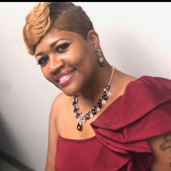 Meet your Posher, Shay - Picture 1 of 1